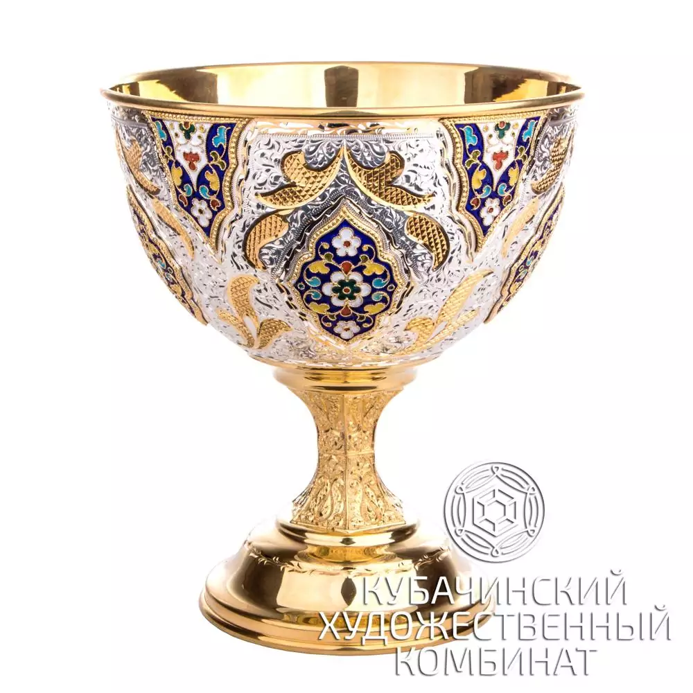 Кубок с эмалью