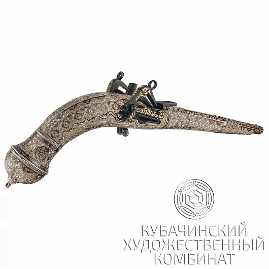 Кремневый пистолет из серебра