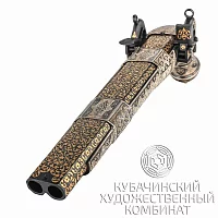 Кремневый пистолет из серебра